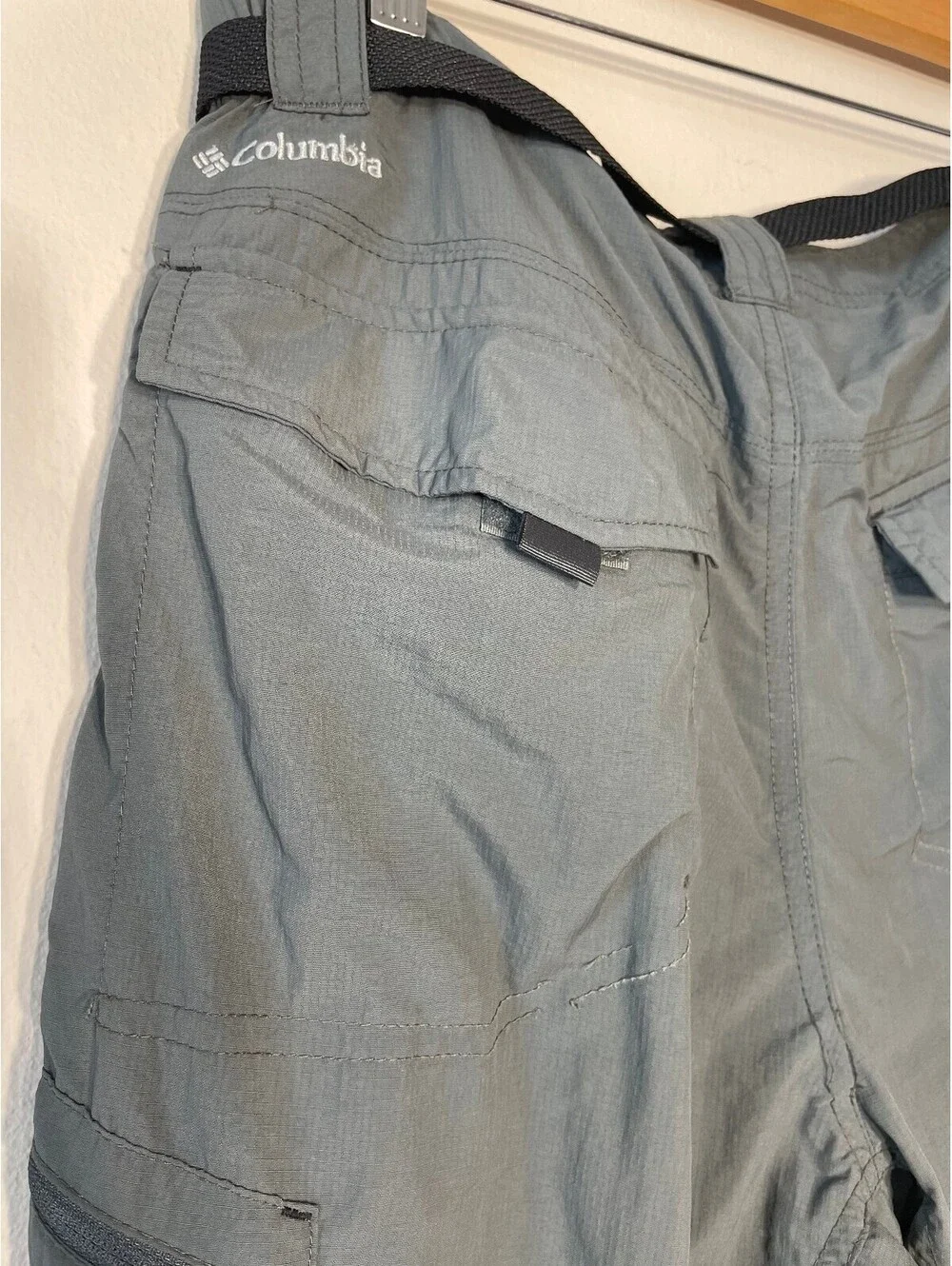 COLUMBIA OMNI-SHADE ZIPOFF CONVERTIBLE PANTS Y2K Gorpcore 32
